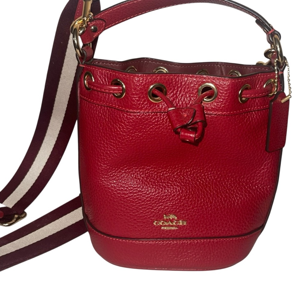 Coach Dempsey CherryRed Leather Bucket Bag
